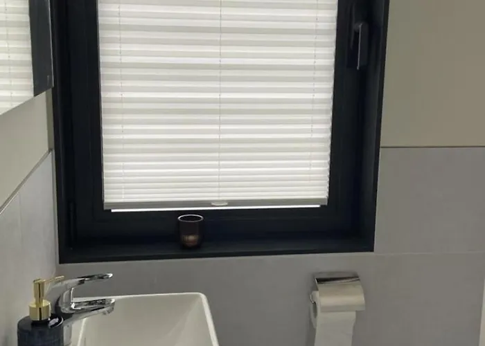 Hausboot Black Pearl - Lp1 *